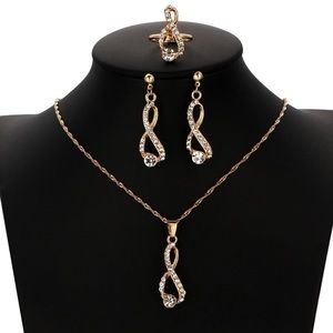 Beautifull Elegant Luxury Dubai Jewelry gold